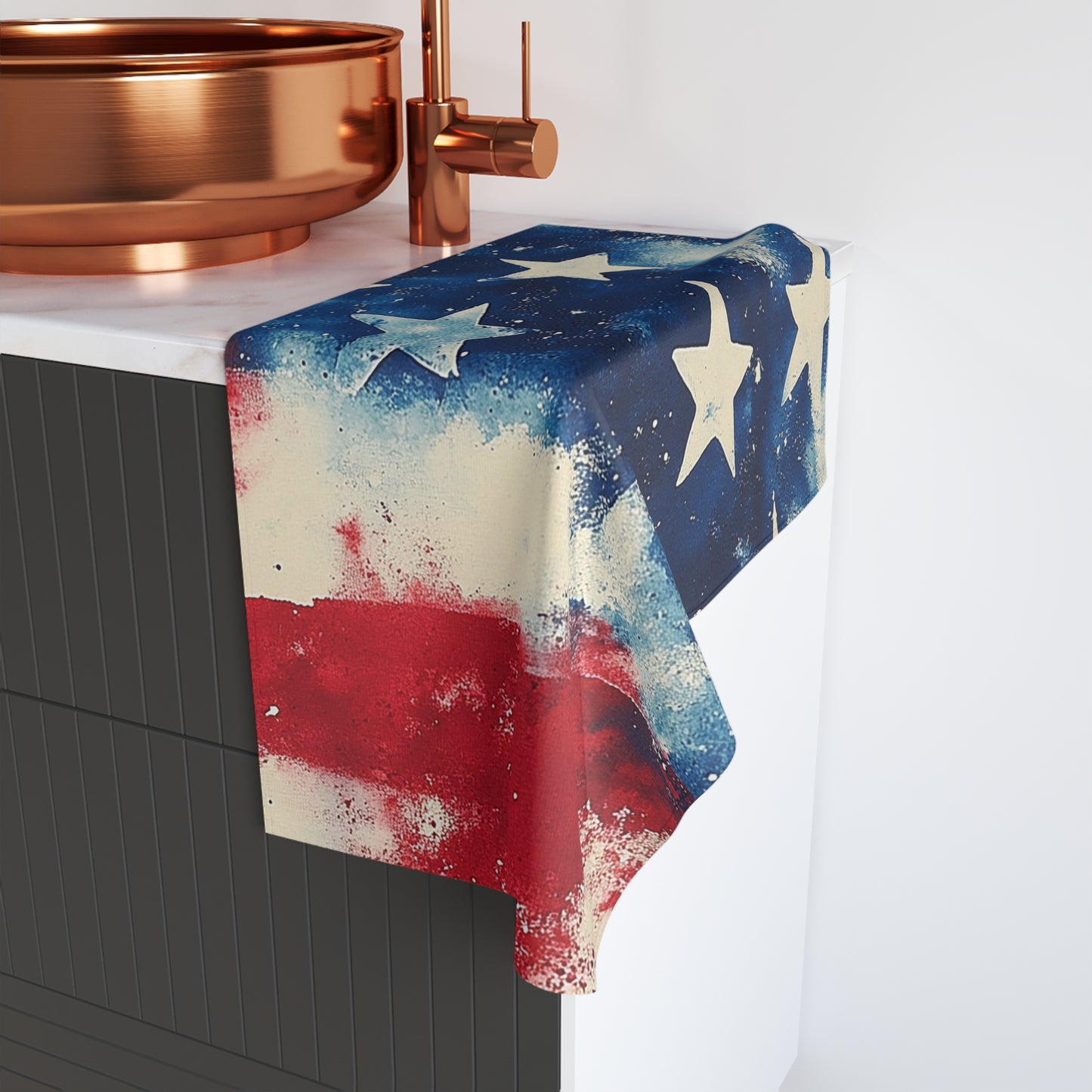 Patriotic Hand Towel with Stars and Stripes Design, USA Theme for Kitchen or Bathroom, Perfect for July 4th Celebrations, Ideal Gift [...]