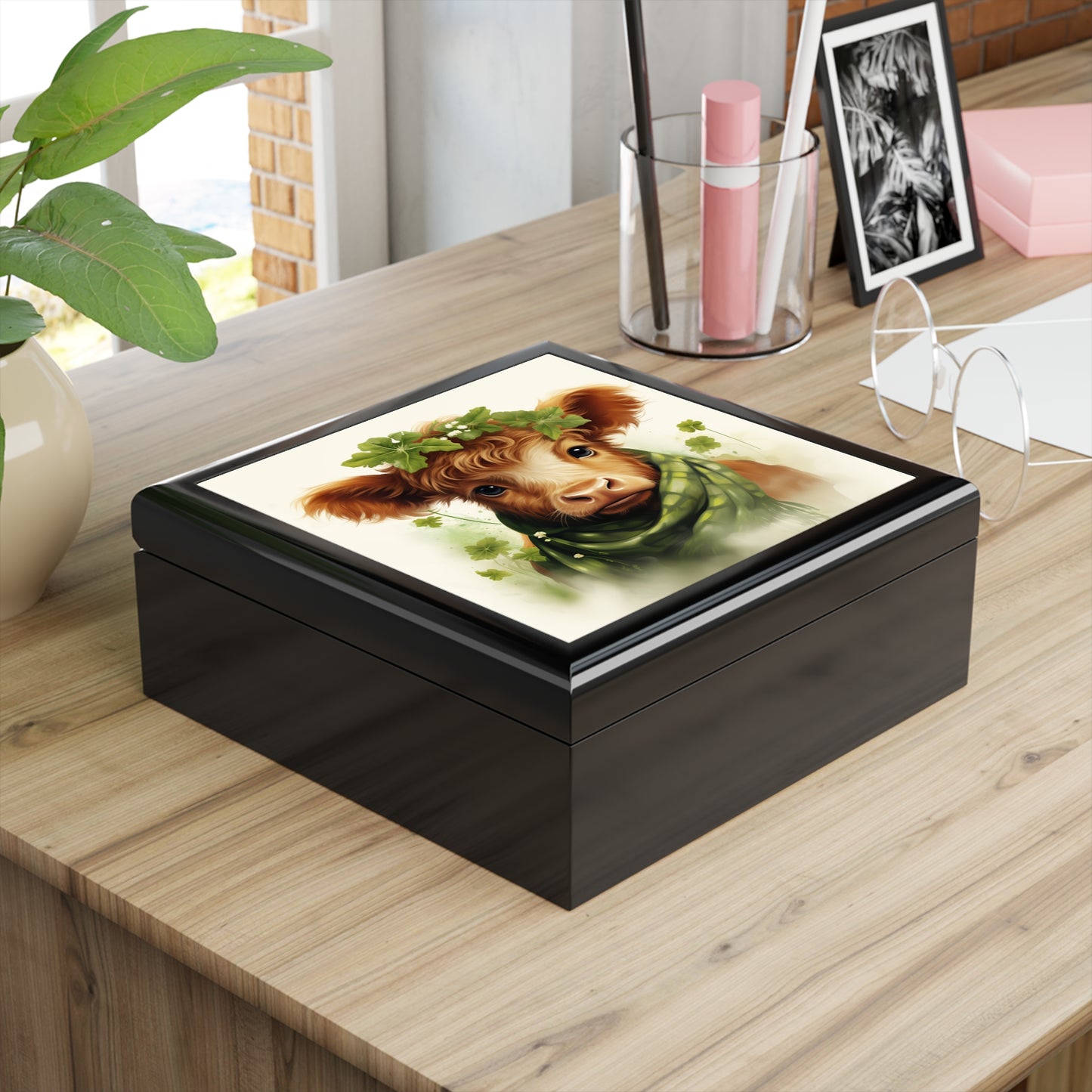 Charming Cow Jewelry Box with Floral Design, Rustic Storage for Rings & Necklaces, Perfect Gift for Animal Lovers, Unique Home Decor